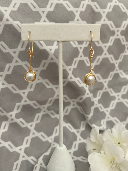 Handmade Dainty Pearl Dangle Earrings